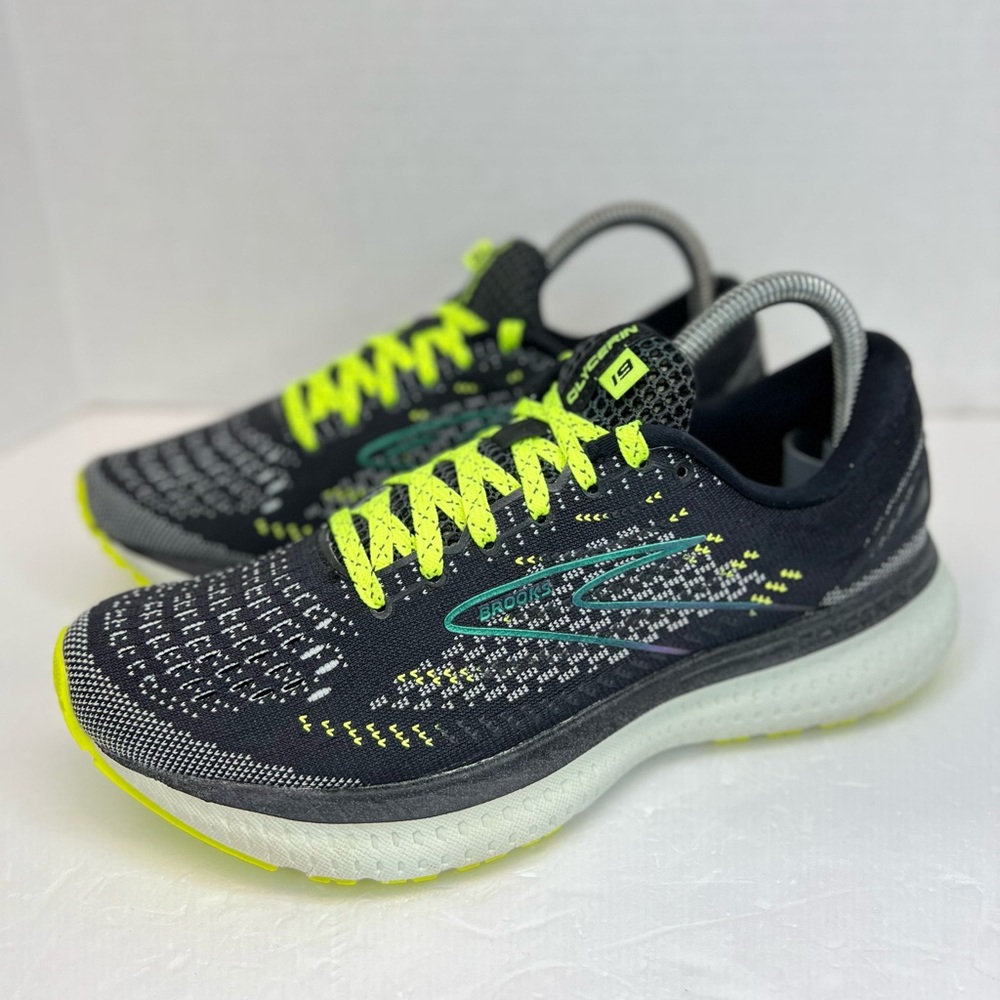Brooks Black Neon Yellow Athletic Running Shoes with Teal Logo